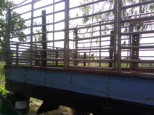 ขาย กระบะ 6ล้อกลาง พร้อมคอกเหล็กแป๊ปประปา(หนา) สภาพดี ยาว4.20 กว้าง 1.87 เมตร