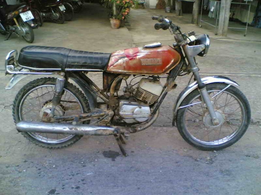 ขายยามาฮ่า RX100 เล่มทะเบียนรถเดิมๆอะไหร่บางชิ้นต้องเก็บขาย 5500 บาท