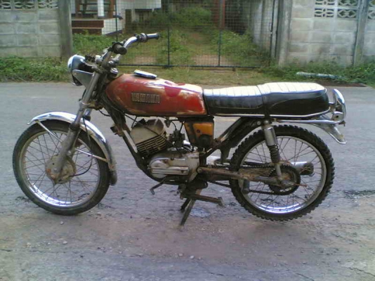 ขายยามาฮ่า RX100 เล่มทะเบียนรถเดิมๆอะไหร่บางชิ้นต้องเก็บขาย 5500 บาท