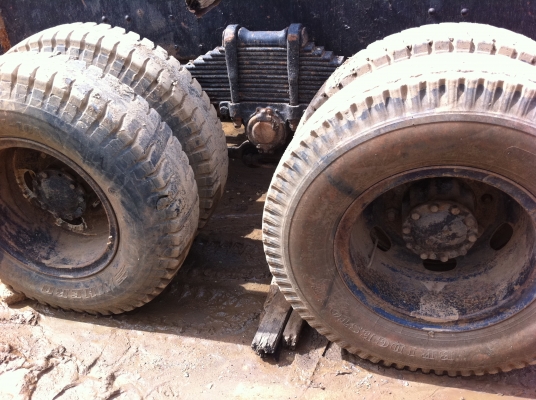 รถไม่มีทะเบียน ขายรถบรรทุก 10 ล้อ ลากคัสซี 2 เพลา ISUZU JUMBO 210 เบรกทิฟฟี่ สโลอินเตอร์ 4 สปีต สภาพดีคัสซีไม่มีผุ รถไม่มีทะเบียน ขายรถบรรทุก 10 ล้อ ลากคัสซี 2 เพลา ISUZU JUMBO 210 เบรกทิฟฟี่ สโลอินเตอร์ 4 สปีต สภาพดีคัสซีไม่มีผุ