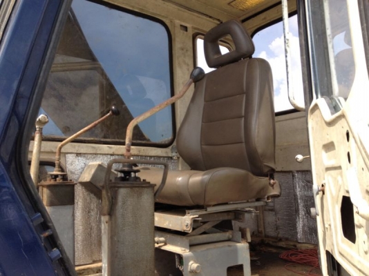 รถแบคโฮ  KOBELCO  120     สนใจติดต่อ  081 - 6079515