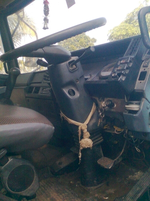 ขายอีซูซุจัมโบ้ 2 เพลาดั๊มหัวเก๋งร็อคกี้เครื่อง175แรงราคาต่อรองได้ ขายอีซูซุจัมโบ้ 2 เพลาดั๊มหัวเก๋งร็อคกี้เครื่อง175แรงราคาต่อรองได้