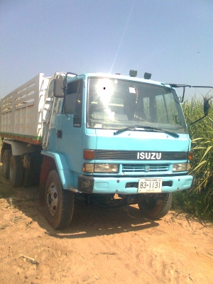 ขายอีซูซุจัมโบ้ 2 เพลาดั๊มหัวเก๋งร็อคกี้เครื่อง175แรงราคาต่อรองได้