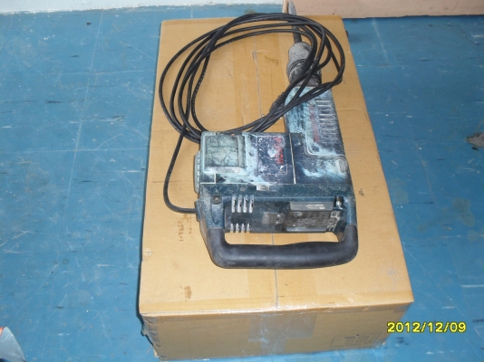 ขาย แย็กไฟฟ้า BOSCH  220v ตัวใหญ่