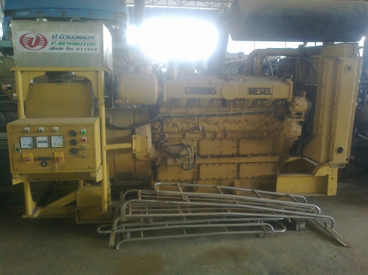 CUMMINS 300 KVA.