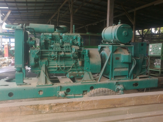 เครื่องปั่นไฟบัส 69 KVA.