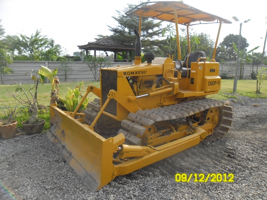 ขแทร๊กเตอร์KOMATSU D-20-5ภาพเก่านอกพร้อมใช้ขายถูกมาก
