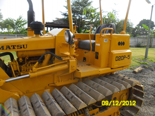 ขแทร๊กเตอร์KOMATSU D-20-5ภาพเก่านอกพร้อมใช้ขายถูกมาก