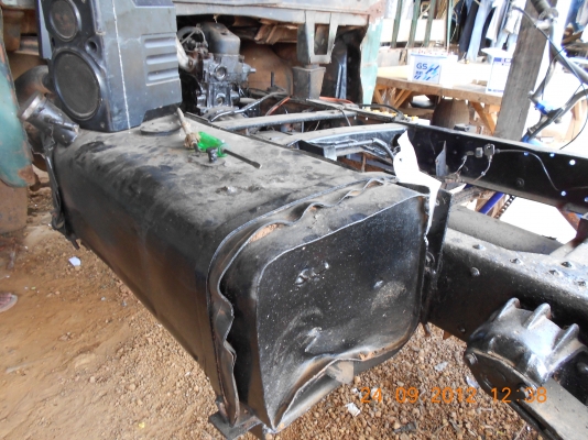 ขาย 4 ล้อ  เครื่อง ISUZU 88 แรง ลงเล่มแล้ว แน่นประหยัด แซสซีสวย