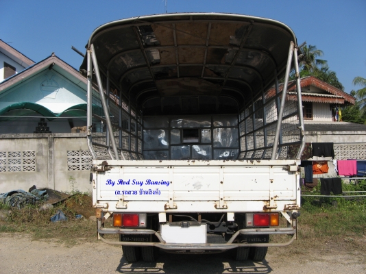 ขาย 6 ล้อ อีซูซุ NKR 130 แรง ยาว 5  ม. ปี 2006 สภาพเดิม ๆ สวยจัดกว่า 90\% เครื่องแน่น คัสซีสวยกิ๊ป สนใจชมรถก่อนได้ครับ