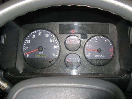 ขาย 6 ล้อ อีซูซุ NKR 130 แรง ยาว 5  ม. ปี 2006 สภาพเดิม ๆ สวยจัดกว่า 90\% เครื่องแน่น คัสซีสวยกิ๊ป สนใจชมรถก่อนได้ครับ