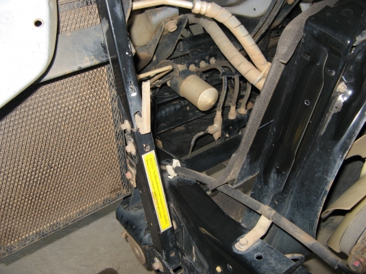 ขาย 6 ล้อ อีซูซุ NKR 130 แรง ยาว 5  ม. ปี 2006 สภาพเดิม ๆ สวยจัดกว่า 90\% เครื่องแน่น คัสซีสวยกิ๊ป สนใจชมรถก่อนได้ครับ