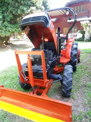 รถไถคูโบต้า L3408, 4WD,34 แรงม้า สภาพดีเยี่ยม มีดันหน้า โรตารี่ ที่ตัดหญ้า ขนาด120 ม.และผานพรวน 5x22 ของhui  ราคา 310,000 บาท