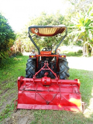 รถไถคูโบต้า L3408, 4WD,34 แรงม้า สภาพดีเยี่ยม มีดันหน้า โรตารี่ ที่ตัดหญ้า ขนาด120 ม.และผานพรวน 5x22 ของhui  ราคา 310,000 บาท
