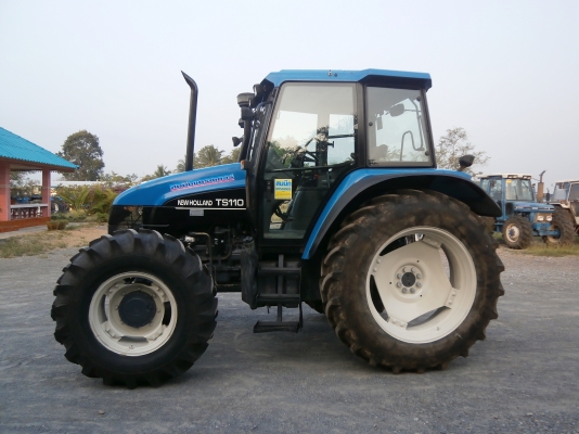 ขายรถไถ TS 110-4WD NEWHOLLAND