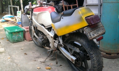 ขาย ยามาฮ่า FZR 400 โครงมิเนียม เดลตร้าบ็อก มีทะเบียน ไม่โอน สภาพตามรูปครับ ขาย ยามาฮ่า FZR 400 โครงมิเนียม เดลตร้าบ็อก มีทะเบียน ไม่โอน สภาพตามรูปครับ