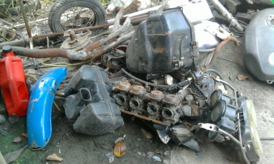 ขาย ยามาฮ่า FZR 400 โครงมิเนียม เดลตร้าบ็อก มีทะเบียน ไม่โอน สภาพตามรูปครับ ขาย ยามาฮ่า FZR 400 โครงมิเนียม เดลตร้าบ็อก มีทะเบียน ไม่โอน สภาพตามรูปครับ