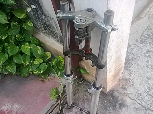 ขายโช๊คหน้า VR150