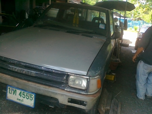 ไมตี้ปี93รถต้องทำสีทั้งคัน ตอนนี้ซื้อฝาท้ายฝากระโปรงมาให้ครบแล้วพร้อมทำสีอย่างเดียว  เครื่องดีคัสซีสวยเอาไปปั้นต่อ ขอราคานี้ 69000ได้ราคานี้ค่อยโทรนะคับ กะว่าขายไม่ได้จะเอาไปปลูกผักรับประทานกับสาวๆข้างๆบ้างเหร่ไว้แล้วคับ(ป.ล.ถ่ายแต่จุดเสียๆให้ดูส่วนจุดดีๆ