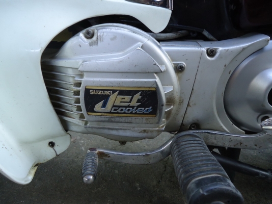 ขาย SUZUKI RC80 พร้อมเล่มทะเบียนภาษีไม่ขาด  พรบ.พร้อม สภาพดีมาก 6,000.- ;วิ่งฉิว ปลิวลม เครื่องแห้งๆ แน่นๆครับ อยู่เชียงใหม่