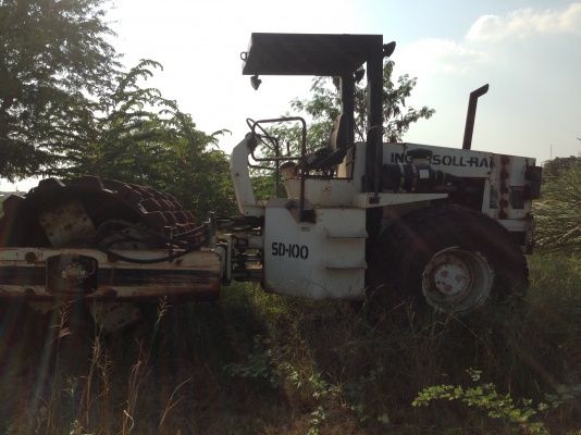 **ขายแล้ว**ขายรถบดถนนพร้อมล้อหนาม Ingersollrand Sd-100 **ขายแล้ว**ขายรถบดถนนพร้อมล้อหนาม Ingersollrand Sd-100