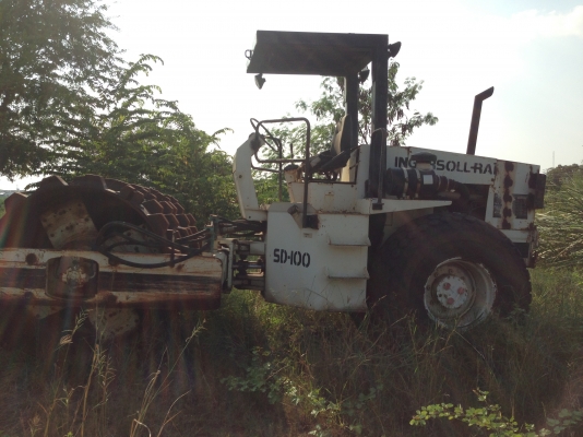 **ขายแล้ว**ขายรถบดถนนพร้อมล้อหนาม Ingersollrand Sd-100 **ขายแล้ว**ขายรถบดถนนพร้อมล้อหนาม Ingersollrand Sd-100