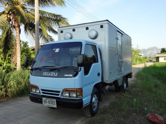 -- ขาย ISUZU NKR 6 ล้อ ตู้แห้ง รถห้าง  "พร้อมใช้งาน"