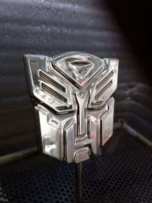 รับพ่นโครเมี่ยม และสีเงากระจกต่างๆ ทุกพื้นผิว