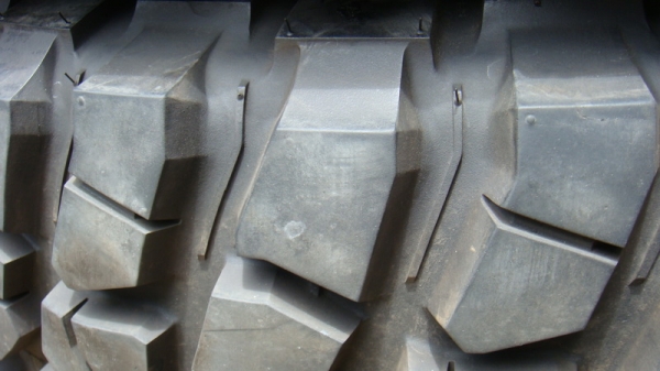 ขายยาง BF Goodrich Mudterrain KM2 285 75 r16 ปี12 ใหม่กิ๊ก ขายยาง BF Goodrich Mudterrain KM2 285 75 r16 ปี12 ใหม่กิ๊ก