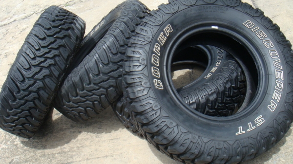ขายยางMud Cooper Discoverer STT 265 75 r16 ปี12 กริ้บๆ ขายยางMud Cooper Discoverer STT 265 75 r16 ปี12 กริ้บๆ