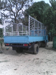 ขายรถบรรทุกหกล้อ Isuzu KS เครื่อง 110 แรง รถห้างกระบะคาร์โก้ 4.30 เมตร สภาพพร้อมใช้