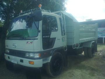 ขายรถบรรทุกหกล้อดั๊มพ์ HINO 3H เครื่องเดิม 195 แรง ยาง 9.00 กระบะใหม่ดั๊มพ์ 4.10 แอร์พร้อม ยางใหม่