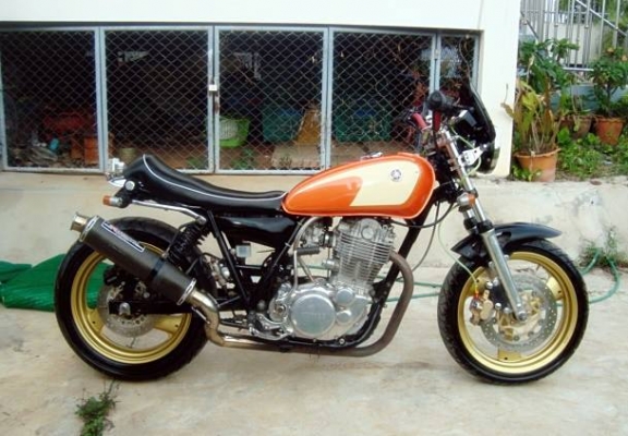 ขายSR400อินวอยสรรพสามิตแต่งเต็มทั้งคันขาย65600ต่อรองได้ครับ