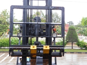 ขายรถโฟล์คลิฟท์ โคมัสสุ FD25T-16 เก่าญี่ปุ่น ขายรถโฟล์คลิฟท์ โคมัสสุ FD25T-16 เก่าญี่ปุ่น