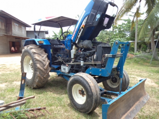 ขายรถไถฟออร์ด TB110  1เพลาสภาพสวยๆๆ พร้อมใช้งานคับ