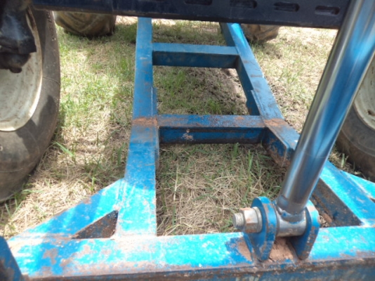 ขายรถไถฟออร์ด TB110  1เพลาสภาพสวยๆๆ พร้อมใช้งานคับ