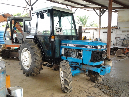 ขายรถแทรกเตอร์ FORD 2120 แบบ S445A ขนาด 4 สูบ 2 เพลา 35 แรงม้า