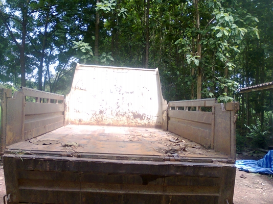 ขายหกล้อดัี่มมิตซู100แรง