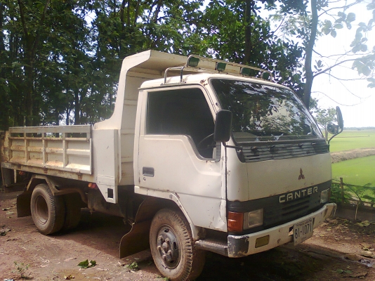 ขายหกล้อดัี่มมิตซู100แรง