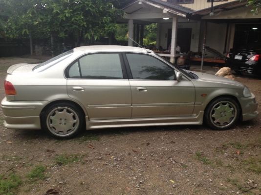 ขายรถบ้านแท้ civic ตาโต ปี 96 สภาพพร้อมใช้งานครับ สนใจมาลองขับดู ราคาคุยกันได้ นะครับ เจ้าของขายเอง  **ขายแล้ว**
