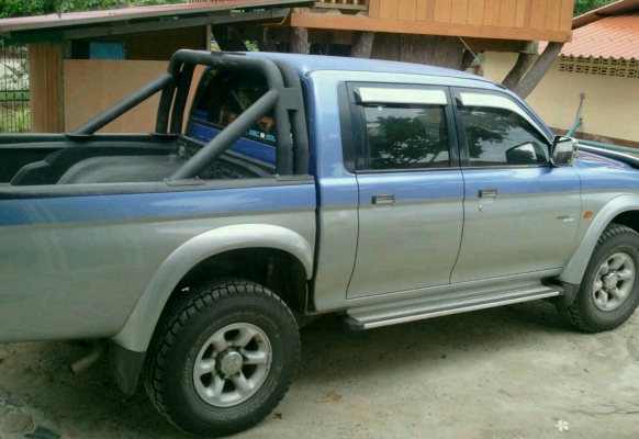 รถกระบะl200 cab4 4 wd GLX รถสวยพร้อมใช้