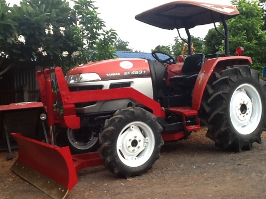 ยันร์ม่า EF453T 4 WD 2 เพลา พร้อมใบมีดหน้า ทำงาน 1043 ชั่วโมงพร้อมใช้งาน