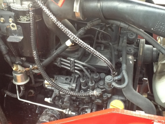 ยันร์ม่า EF453T 4 WD 2 เพลา พร้อมใบมีดหน้า ทำงาน 1043 ชั่วโมงพร้อมใช้งาน