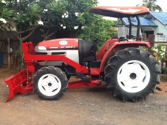 ยันร์ม่า EF453T 4 WD 2 เพลา พร้อมใบมีดหน้า ทำงาน 1043 ชั่วโมงพร้อมใช้งาน