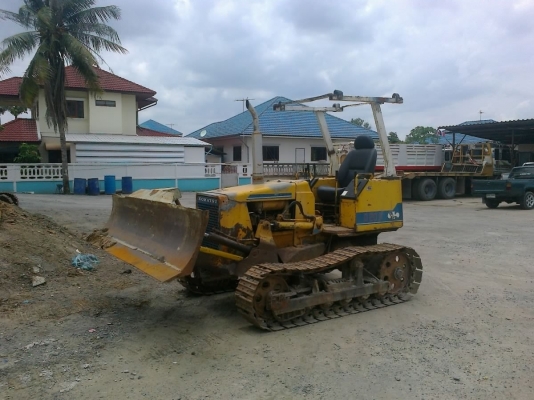 ขายรถแทรคเตอร์ KOMATSU D20P-6 สภาพพร้อมใช้งาน ขายด่วน