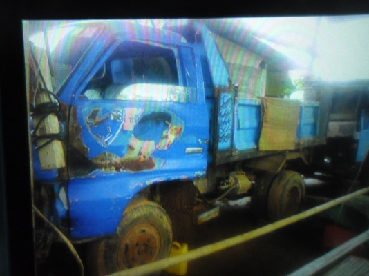 เก่าแต่สีขายถูกๆครับรถ 6 ล้อดั้ม ISUZU KS 110 แรงเครื่องดีเกียร์ดีทะเบีบยมีชุดโอนพร้อม