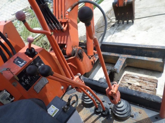 รถขุดIHIรุ่นH10เทียบเท่าPC20สภาพ80\%รถนอกแท้ยังไม่ผ่านการซ่อมในไทยสภาพใช้งานได้เลยสามารถทดสอบการใช้งานได้เลย ราคา 145,000บาทมีVDOใช้งานจริง