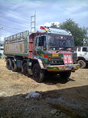 ขาย ISUZU FXZ23NFPF-R 240 แรงม้า นางฟ้าแท้ 12 ล้อ 2 เพลาดัมพ์ 1350000 บาท