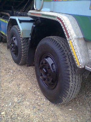 ขาย ISUZU FXZ23NFPF-R 240 แรงม้า นางฟ้าแท้ 12 ล้อ 2 เพลาดัมพ์ 1350000 บาท