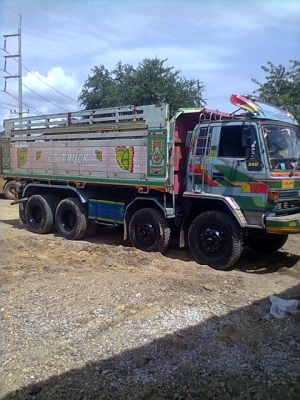 ขาย ISUZU FXZ23NFPF-R 240 แรงม้า นางฟ้าแท้ 12 ล้อ 2 เพลาดัมพ์ 1350000 บาท